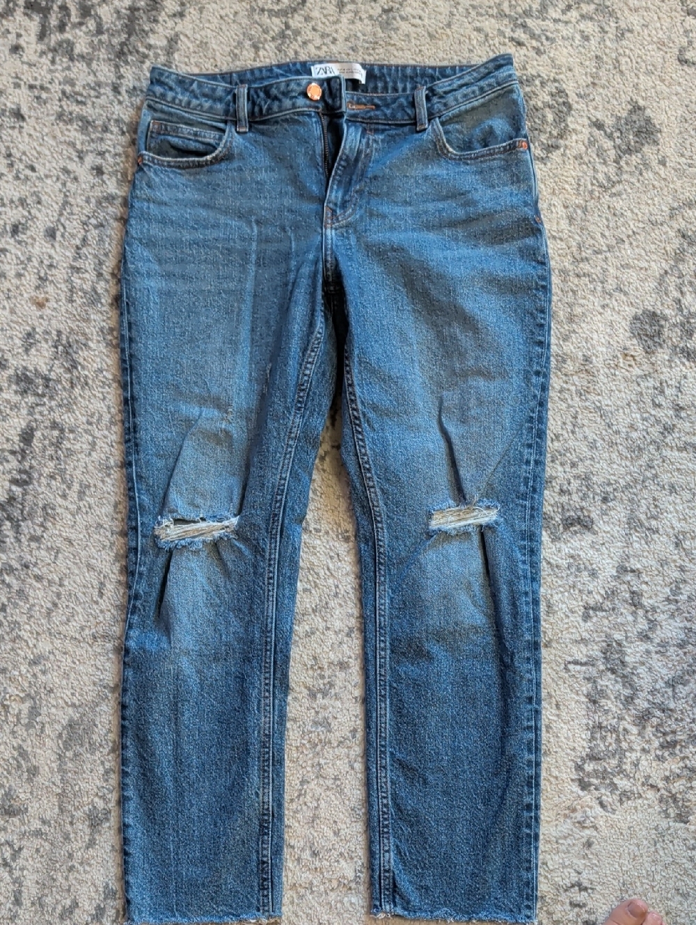 Zara Women’s Medium Blue Ripped Straight-Leg Jeans